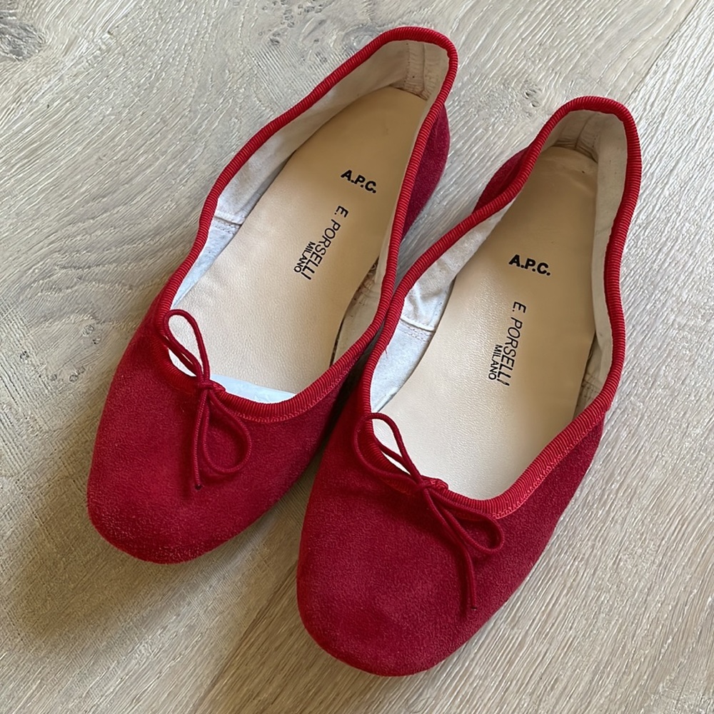 NWT A.P.C. Porselli Red Suede Ballet Flats. Size 36.